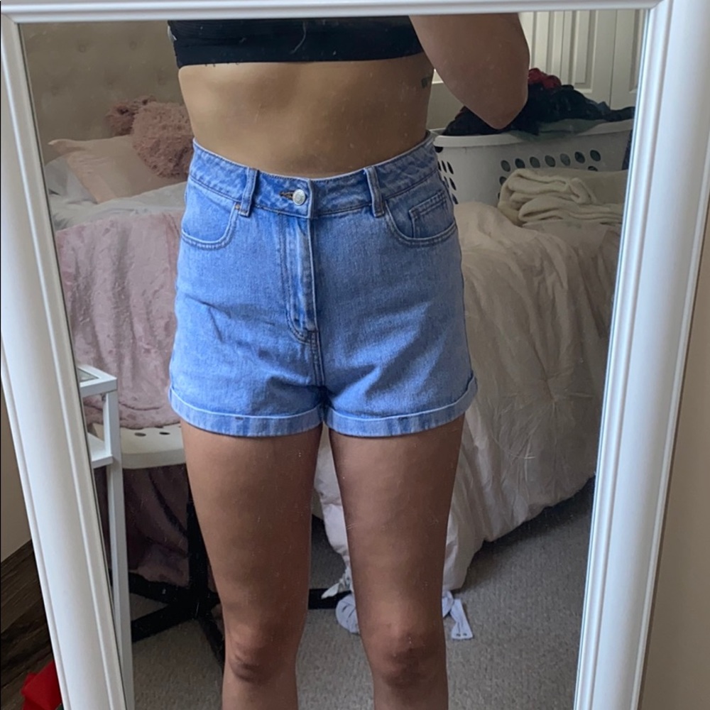 Size 28 PacSun Mom Short! - Picture 4 of 5